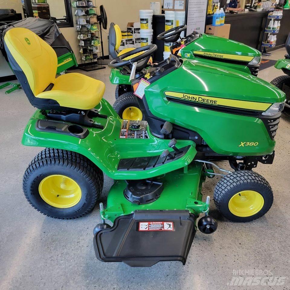 John Deere X380 小型拖拉机