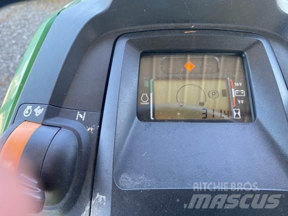 John Deere X380 小型拖拉机