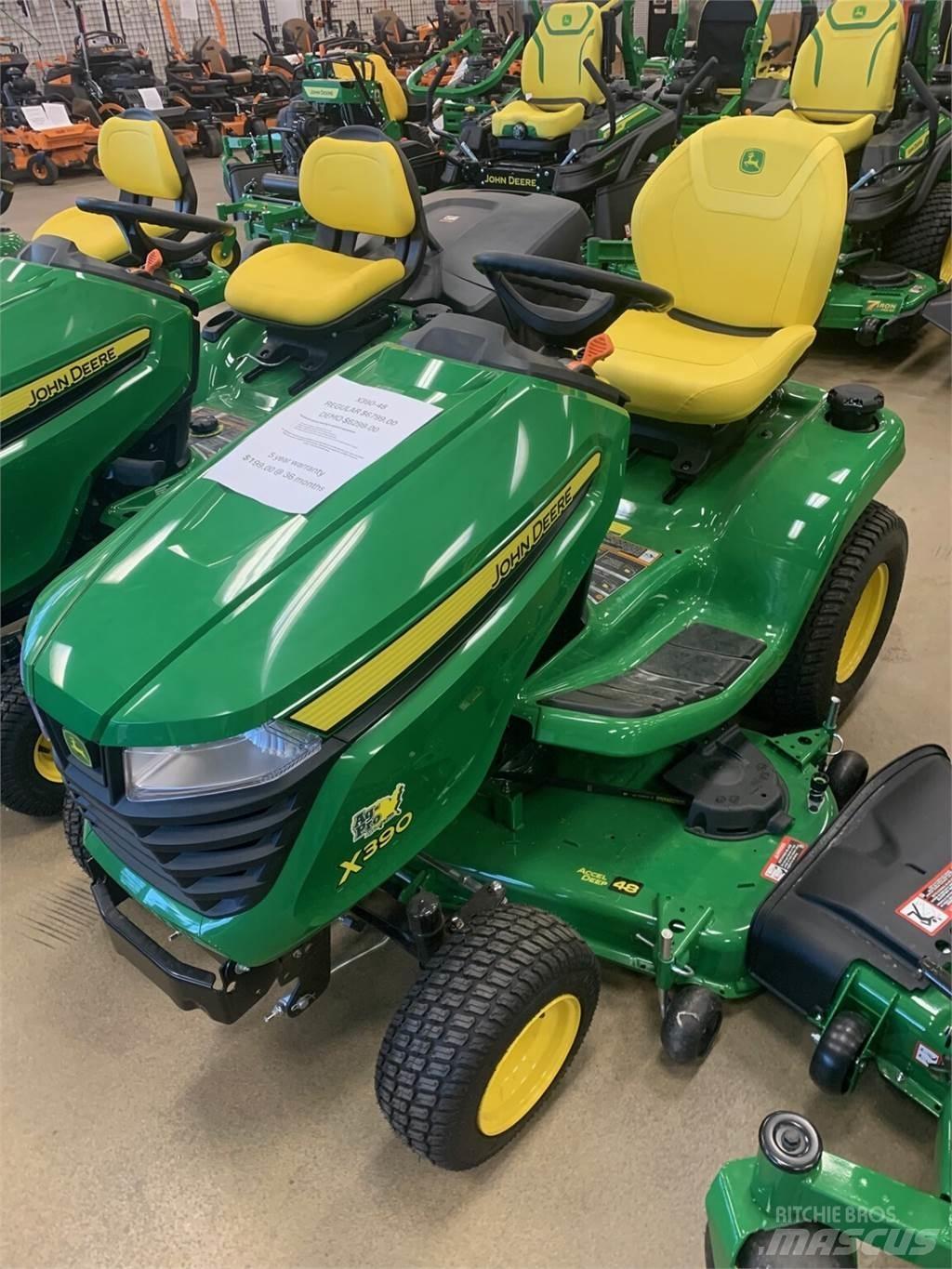 John Deere X390 小型拖拉机