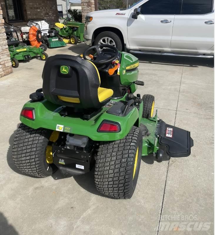 John Deere X570 小型拖拉机