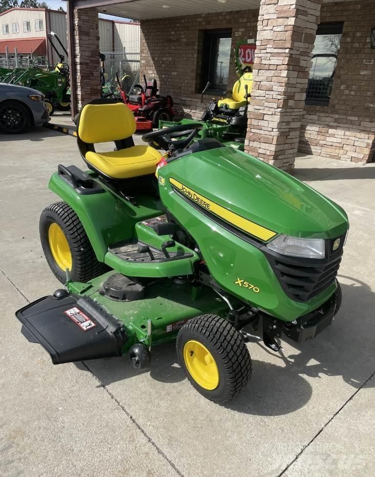 John Deere X570 小型拖拉机