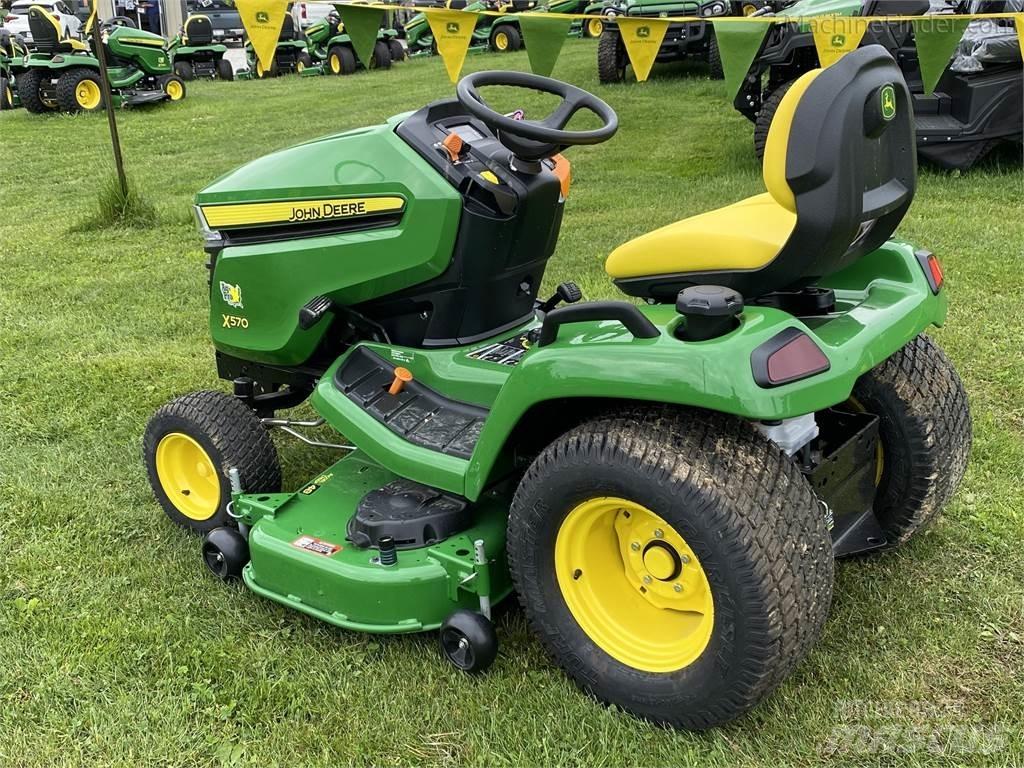 John Deere x570 小型拖拉机