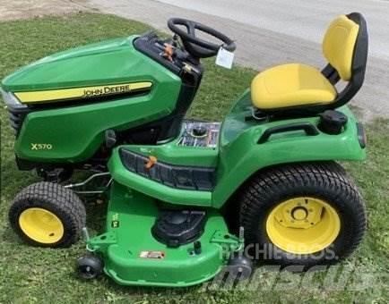 John Deere X570 小型拖拉机