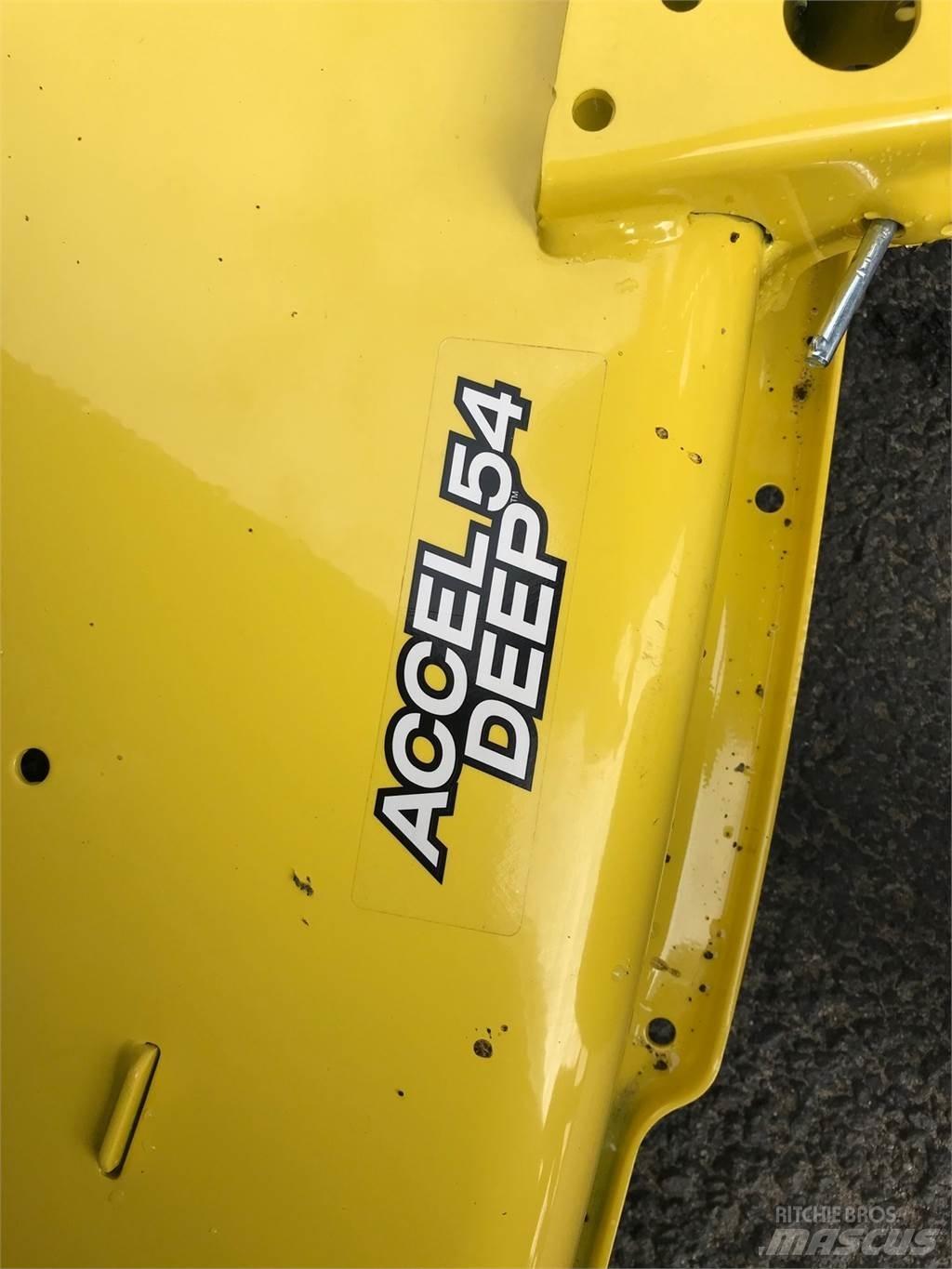 John Deere X570 小型拖拉机