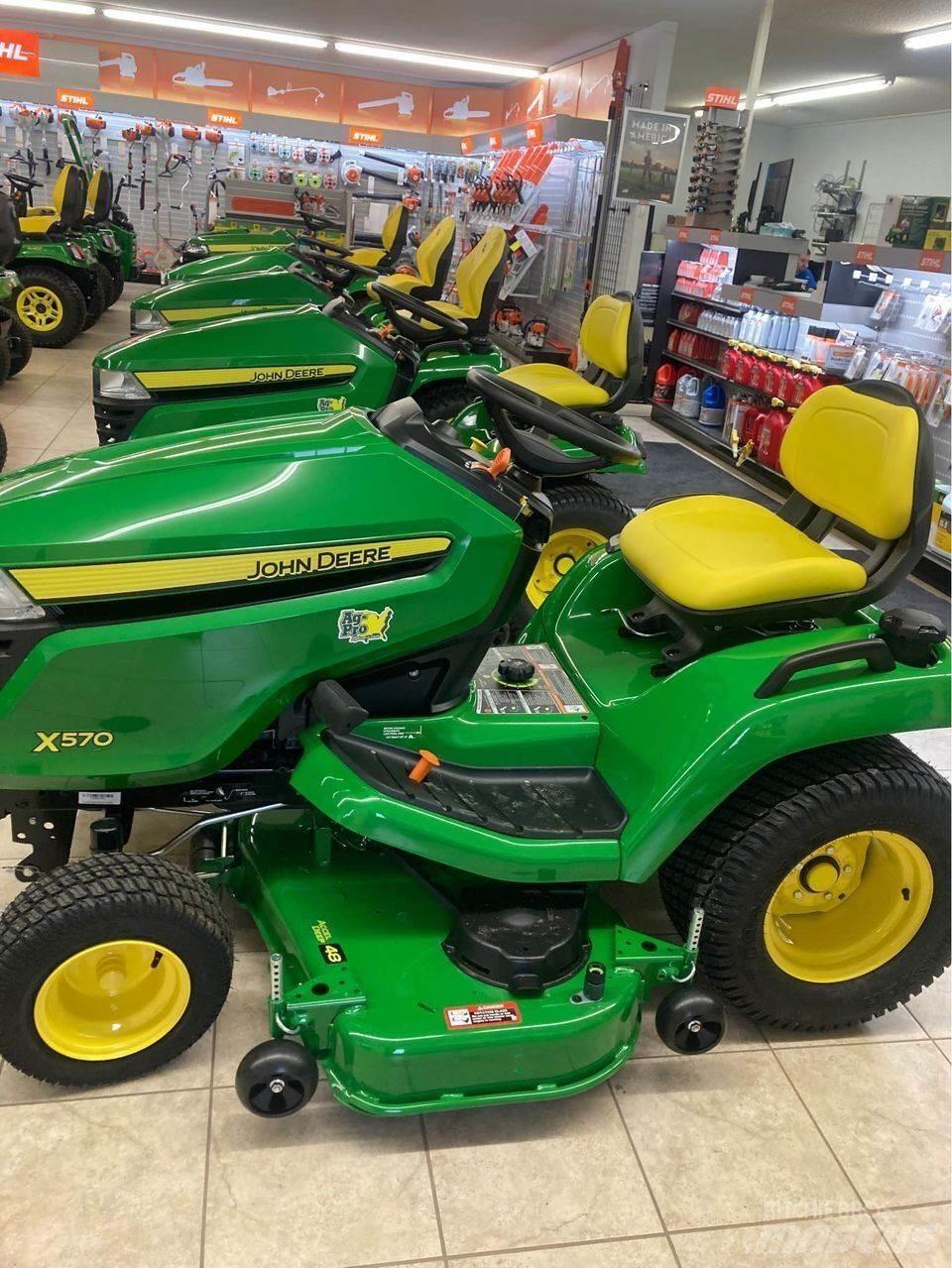 John Deere X570 小型拖拉机