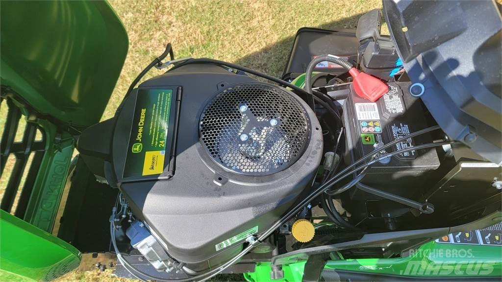 John Deere X570 小型拖拉机