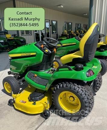 John Deere X580 小型拖拉机
