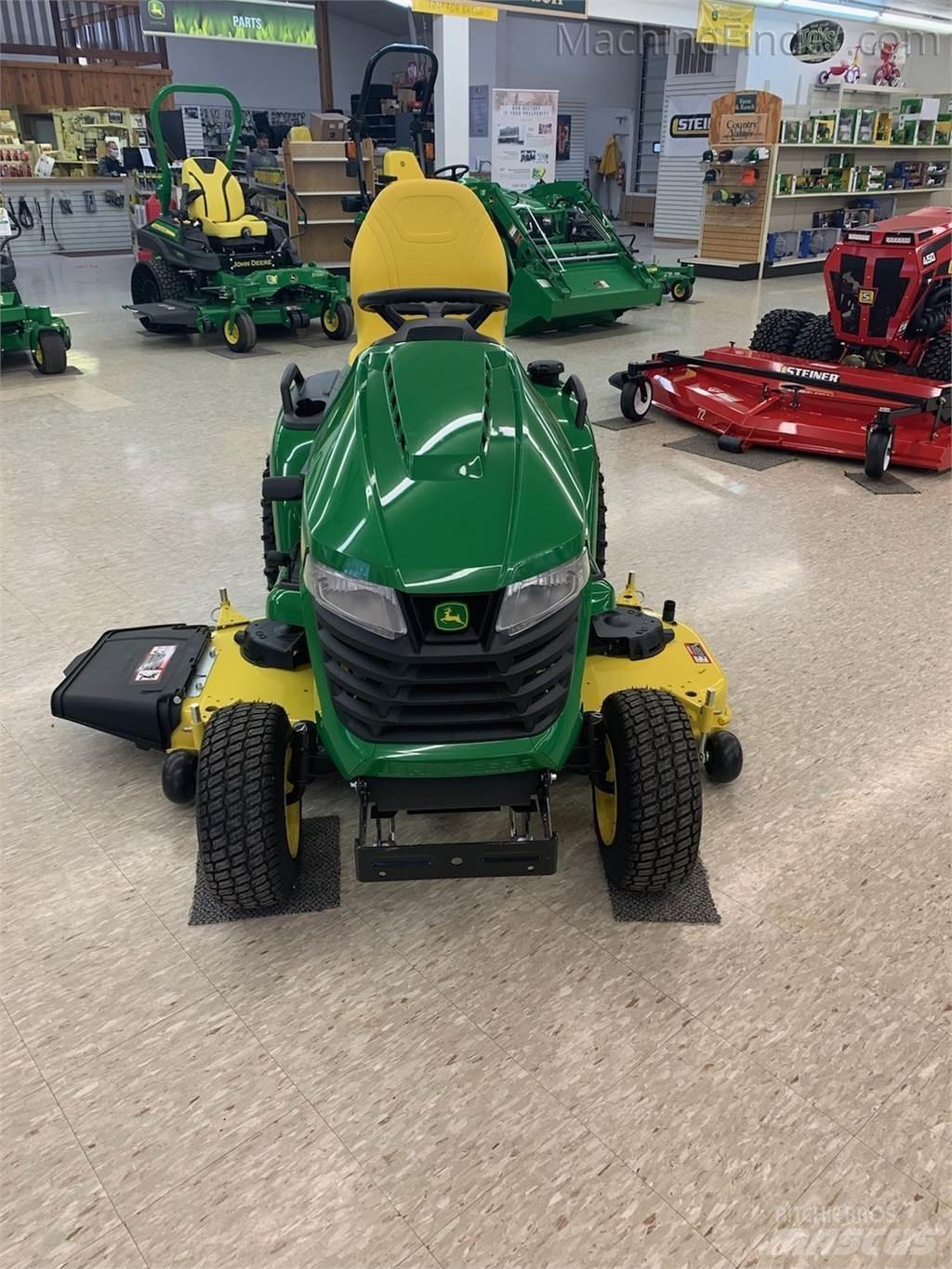 John Deere X590 小型拖拉机