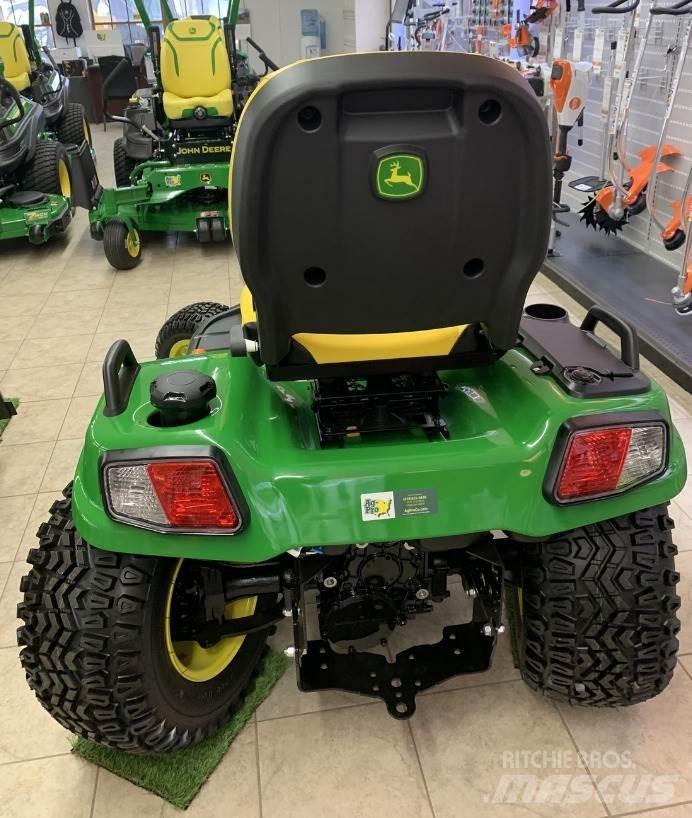 John Deere X739 小型拖拉机