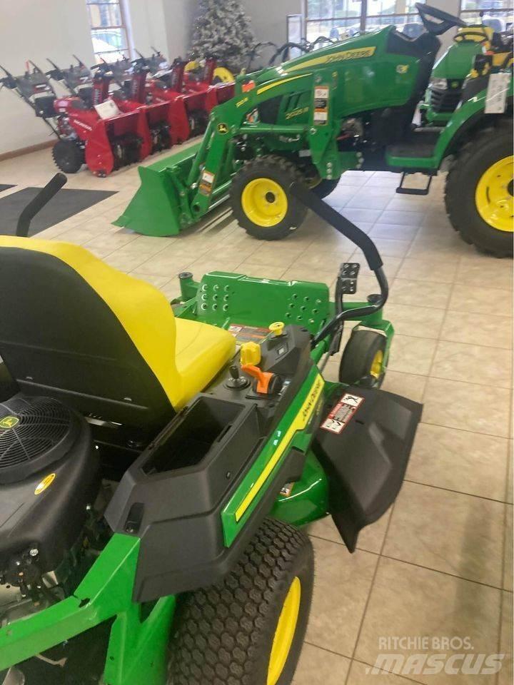John Deere Z315E 零回转割草机