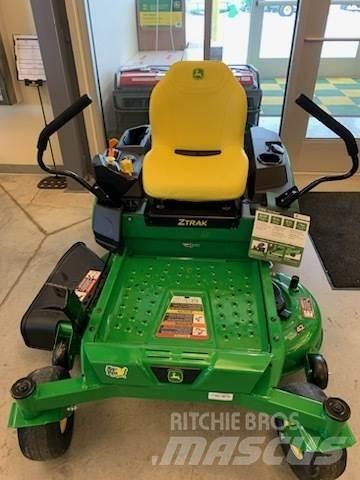 John Deere Z315E 零回转割草机