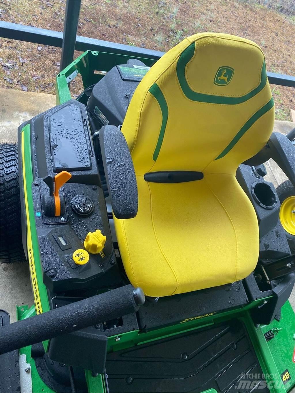 John Deere Z330R 零回转割草机