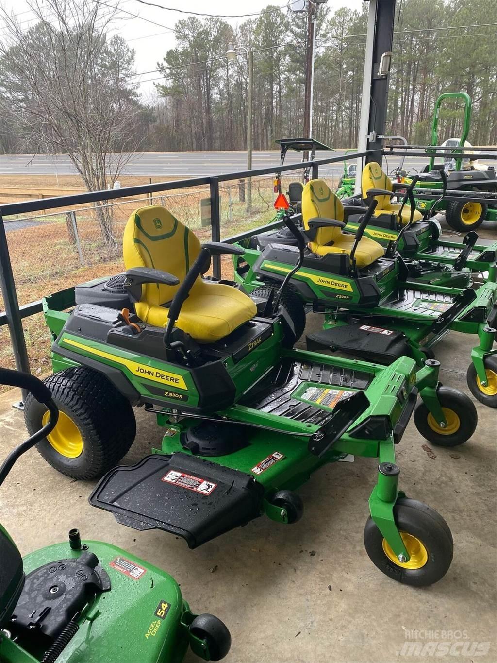 John Deere Z330R 零回转割草机