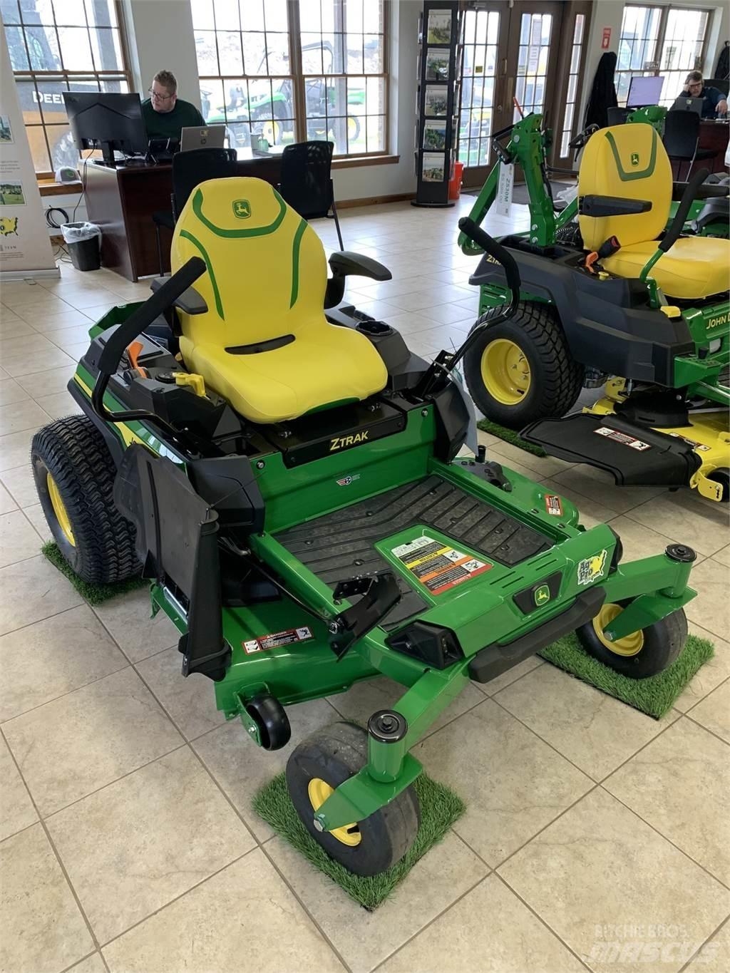 John Deere Z330R 零回转割草机