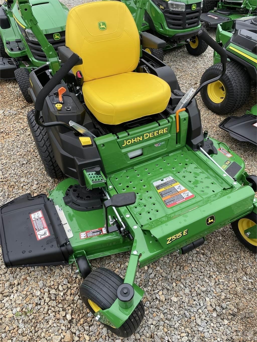 John Deere Z515E 零回转割草机