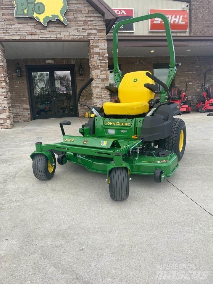 John Deere Z515E 零回转割草机