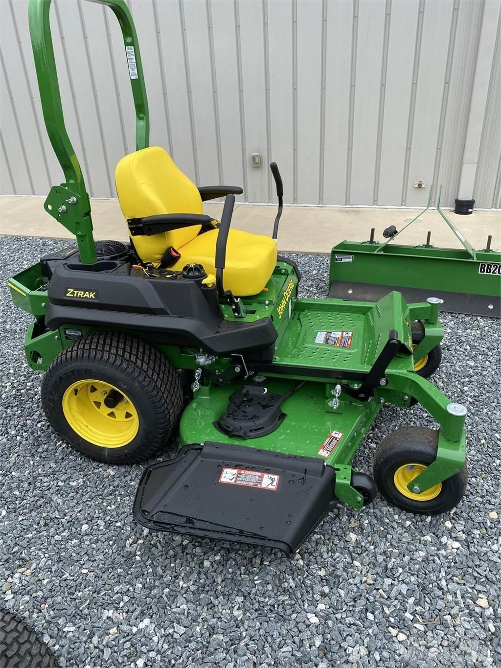John Deere Z720E 零回转割草机