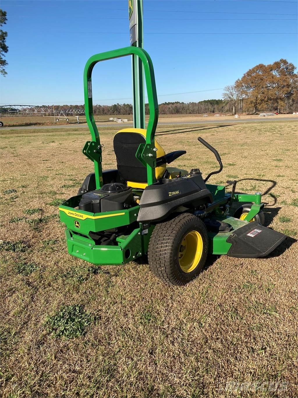 John Deere Z720E 零回转割草机