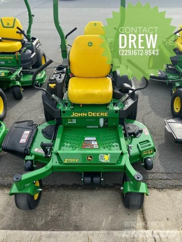 John Deere Z720E 零回转割草机