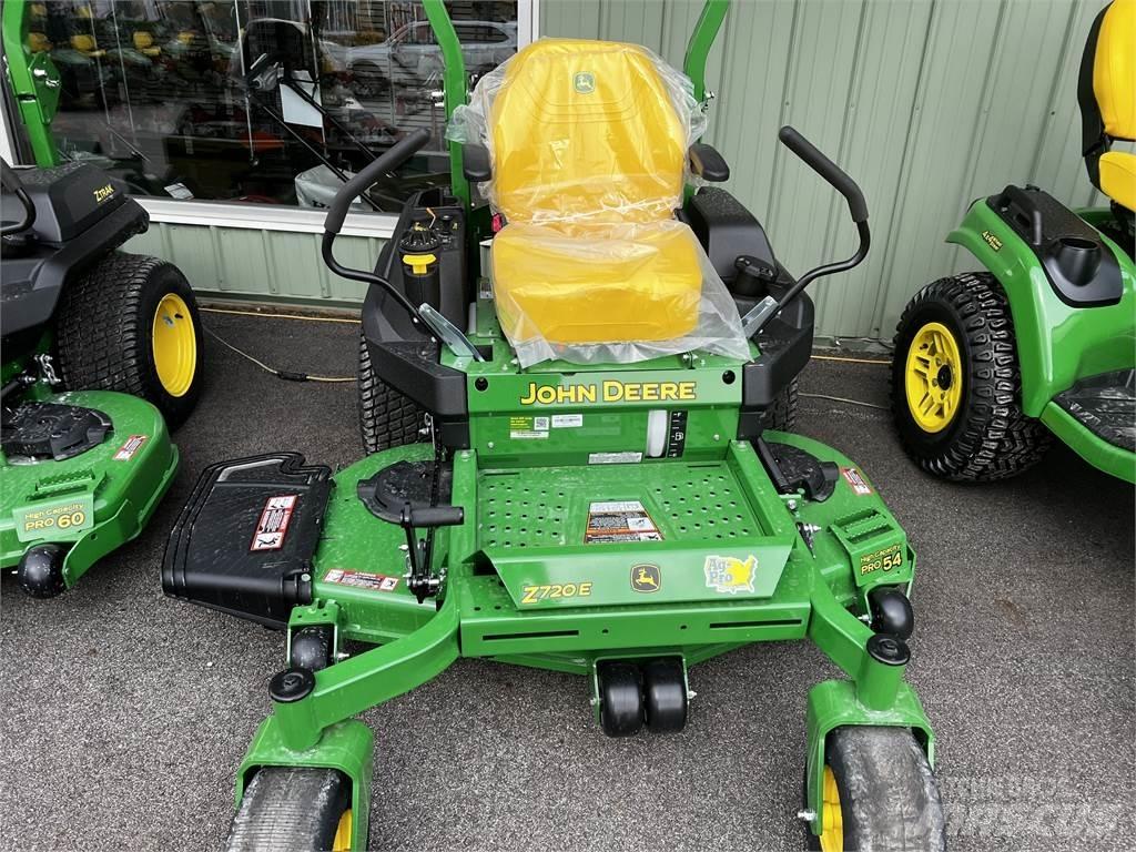 John Deere Z720E 零回转割草机