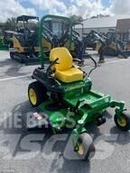John Deere Z735E 零回转割草机
