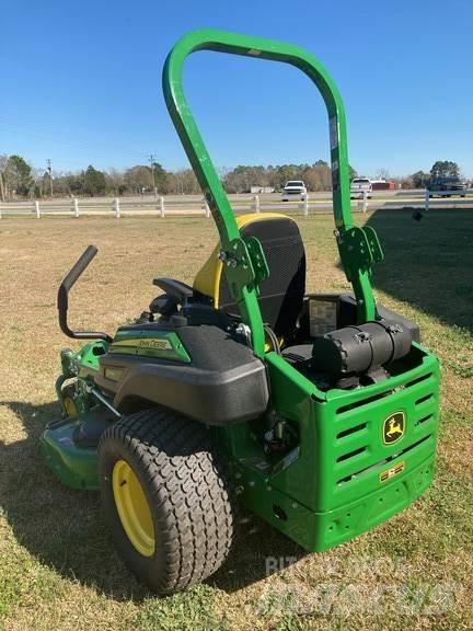 John Deere Z915E 零回转割草机