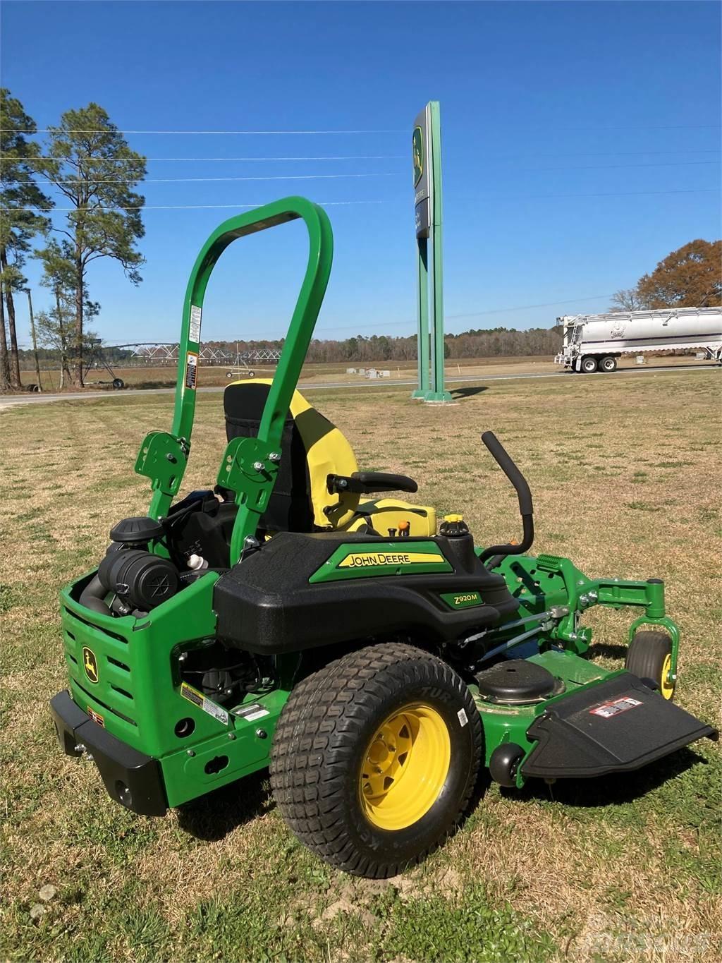 John Deere Z920M 零回转割草机