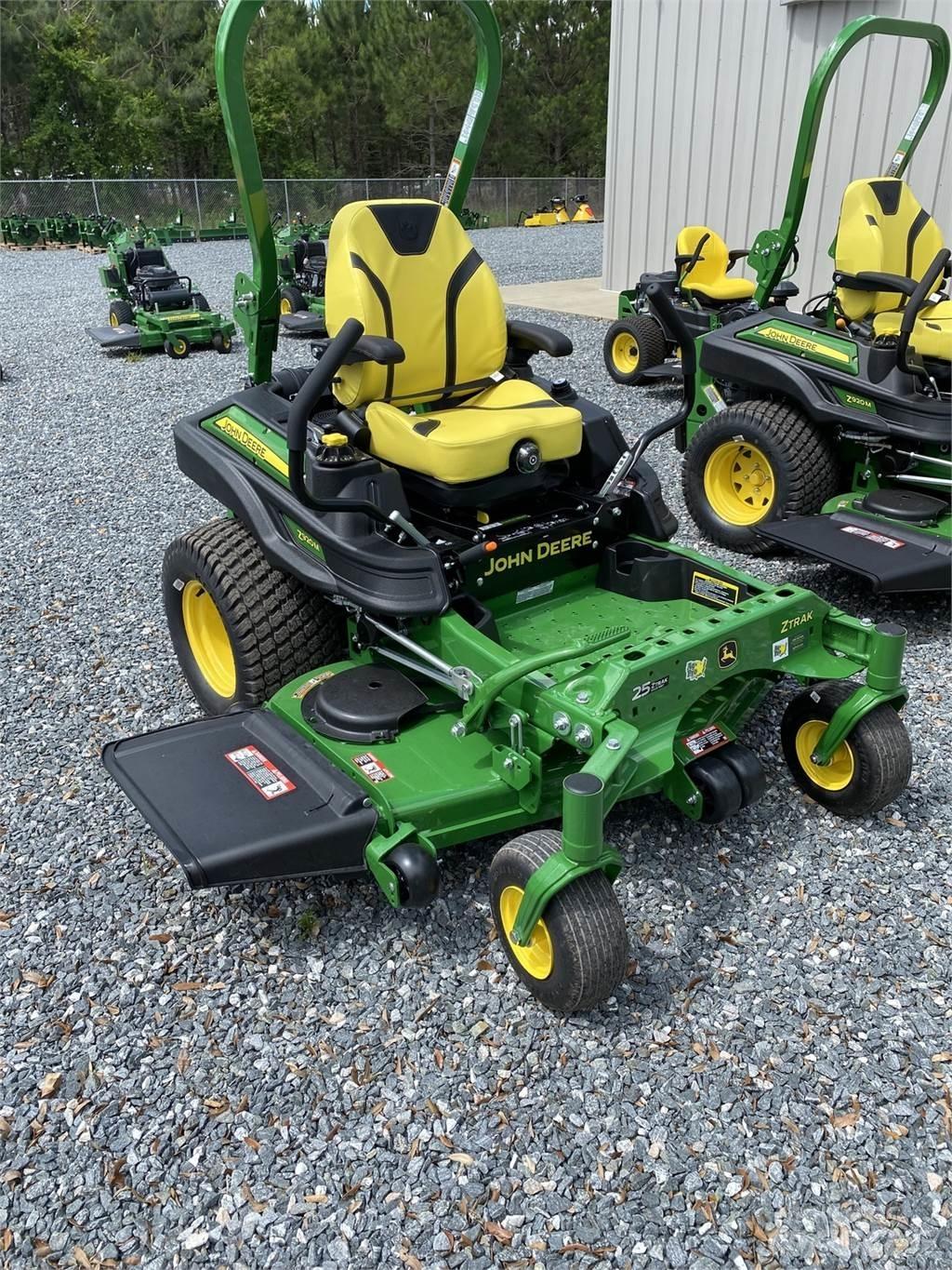 John Deere Z920M 零回转割草机