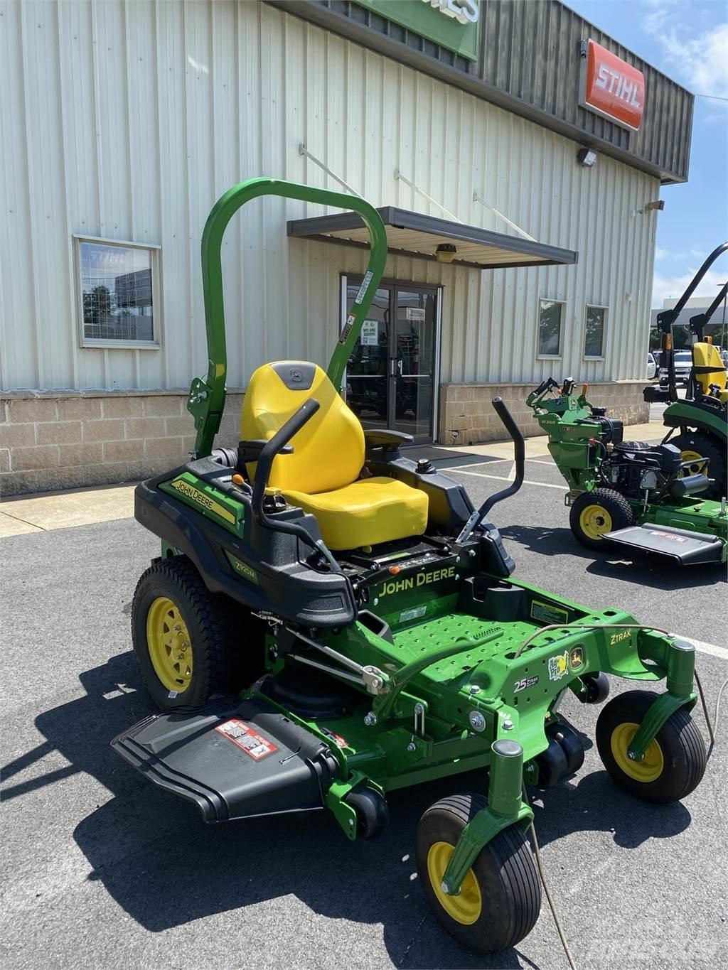 John Deere Z920M 零回转割草机