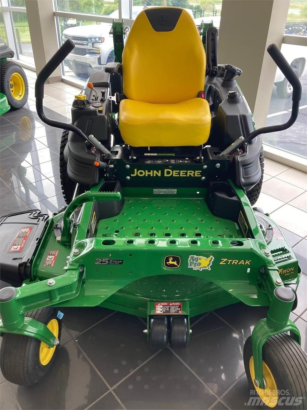 John Deere Z920M 零回转割草机