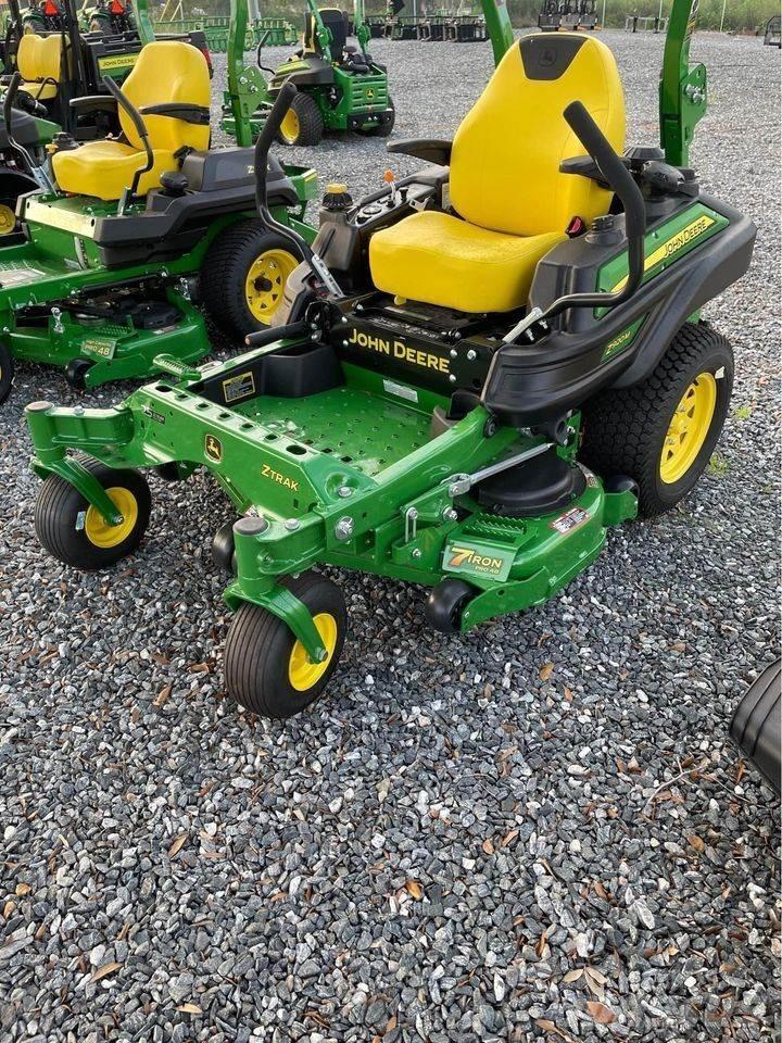 John Deere Z920M 零回转割草机