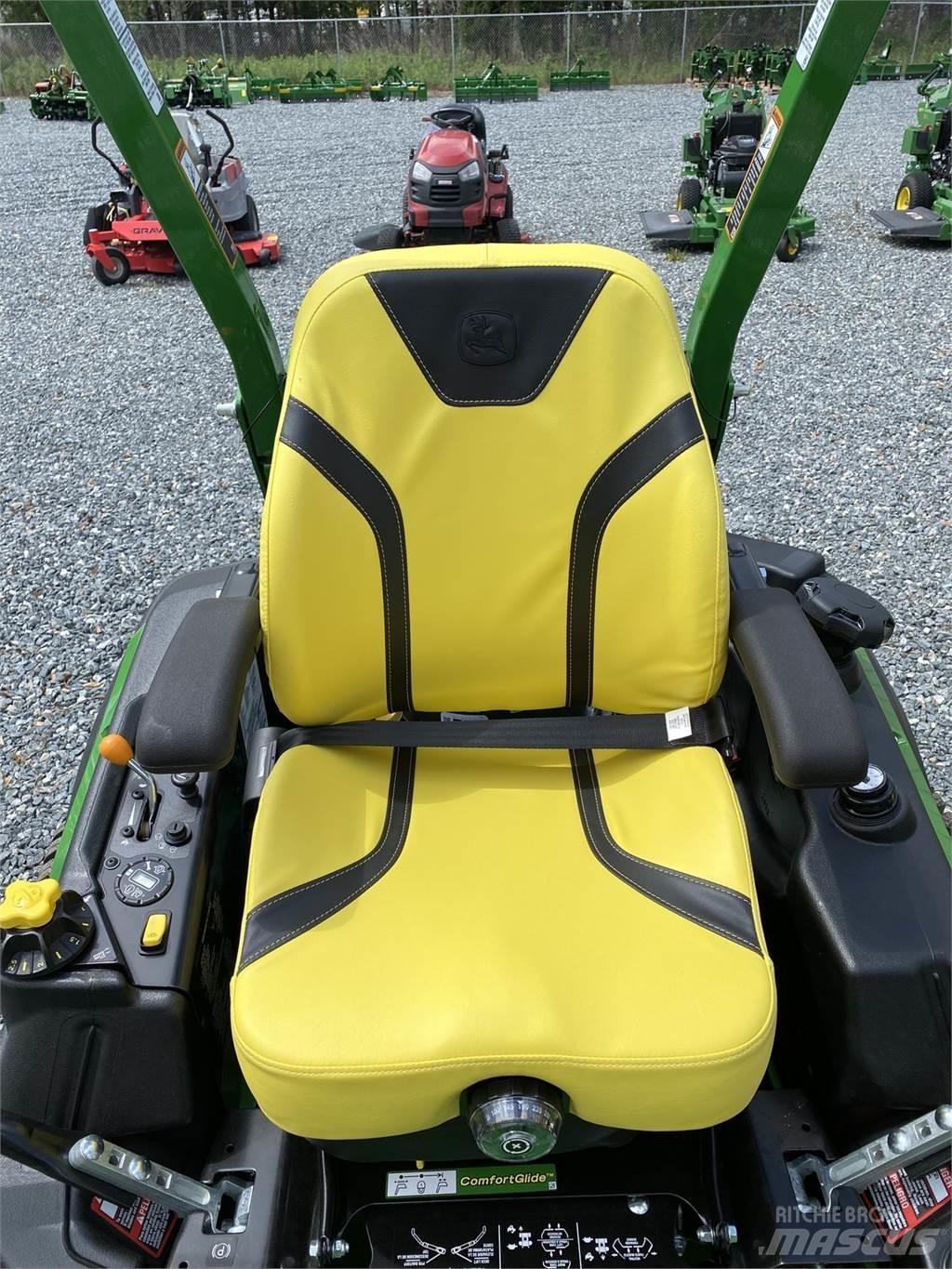 John Deere Z920M 零回转割草机