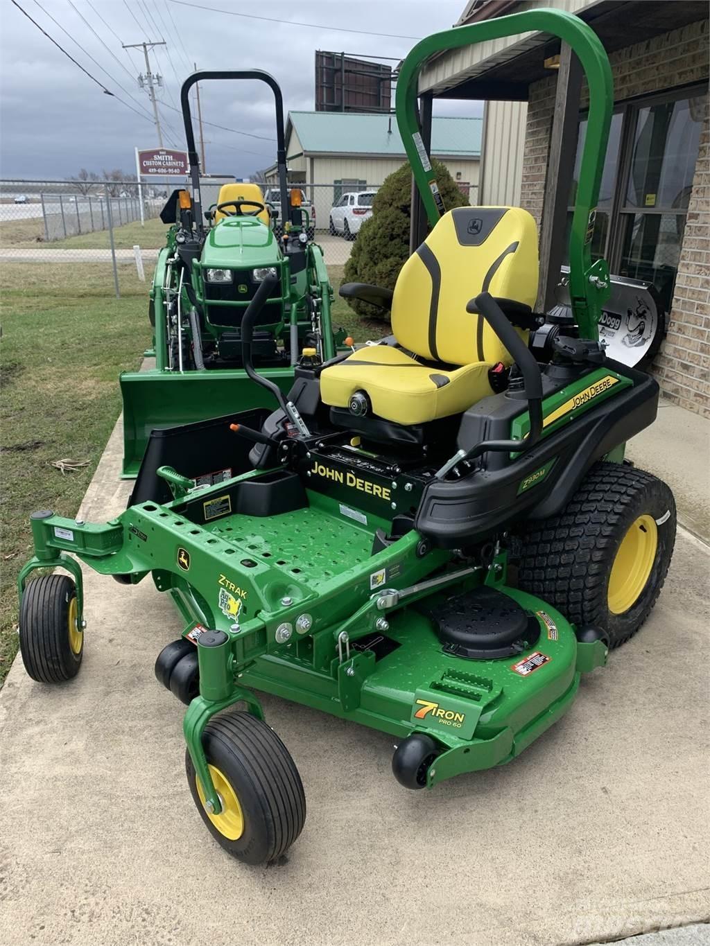 John Deere Z930M 零回转割草机