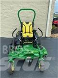 John Deere Z930M 零回转割草机