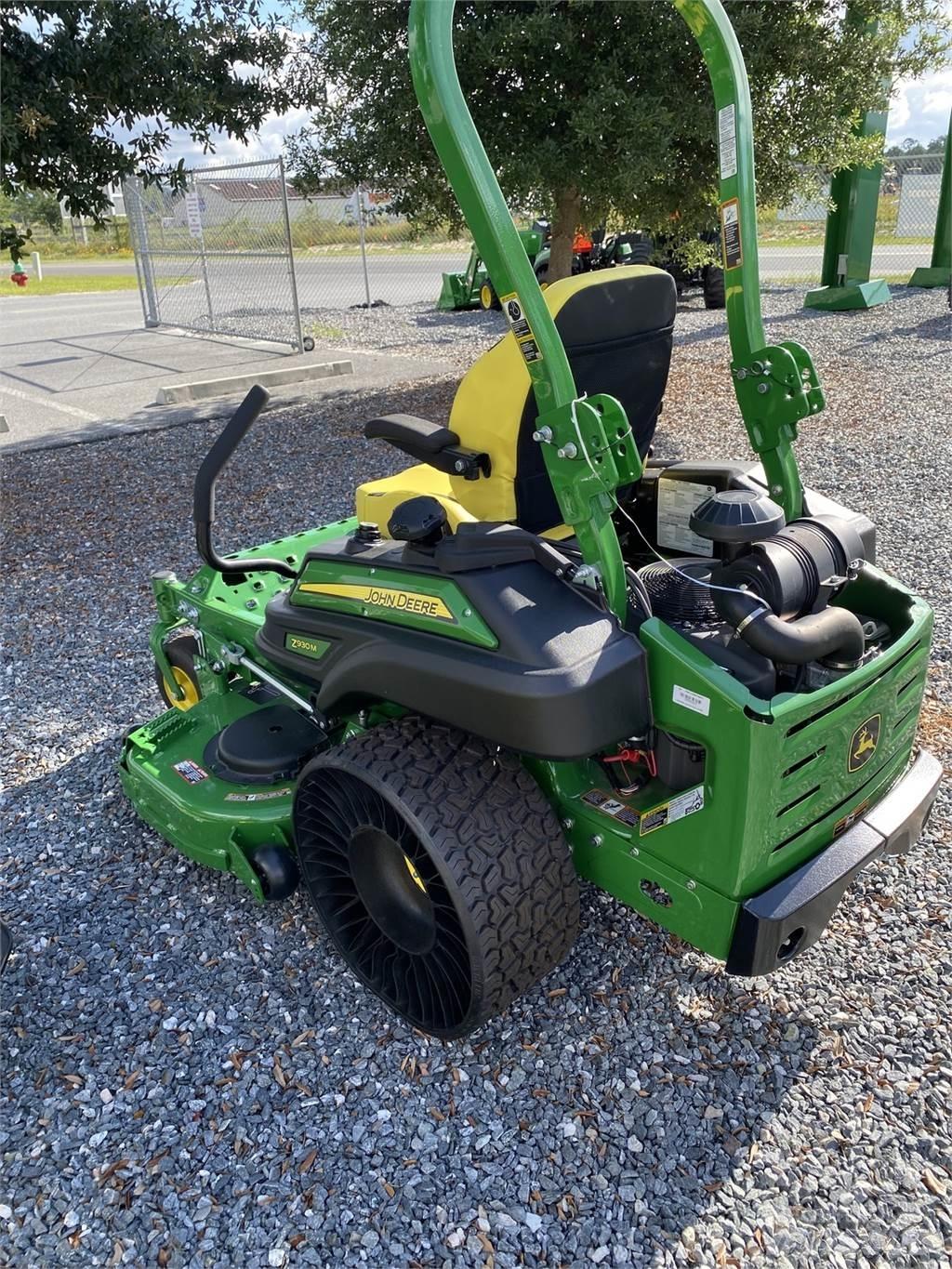 John Deere Z930M 零回转割草机