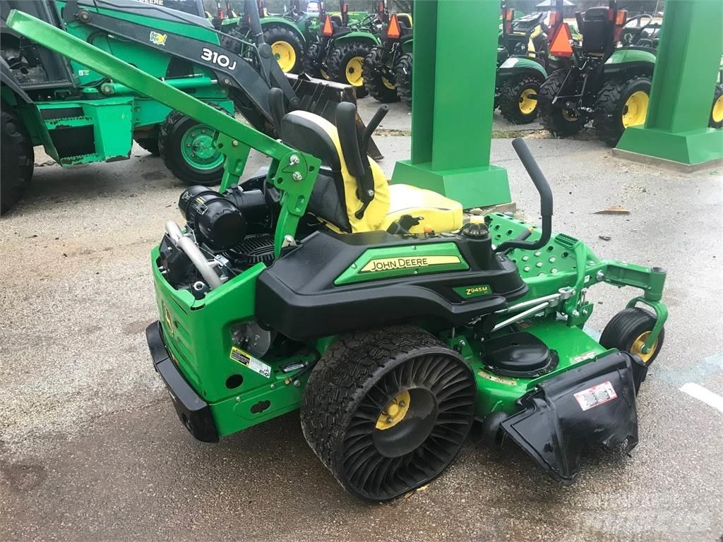 John Deere Z945M 零回转割草机