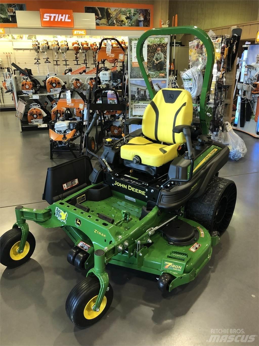 John Deere Z970R 骑乘式割草机