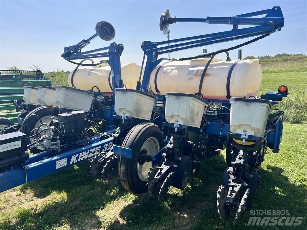 Kinze 3200 种植机