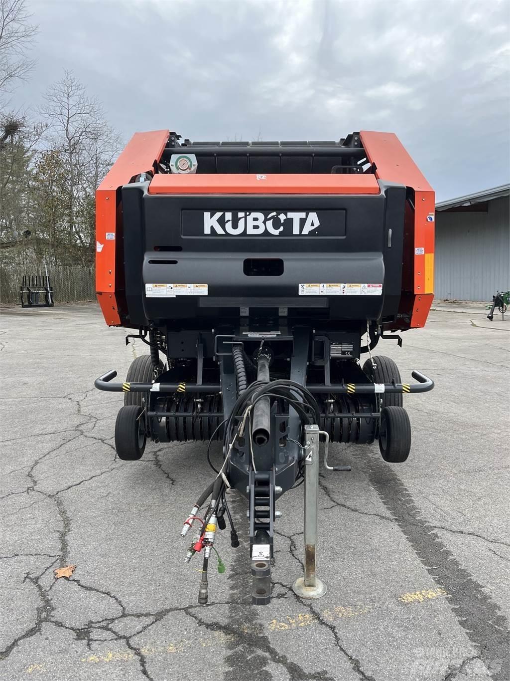 Kubota BV4160E 圆捆打捆机