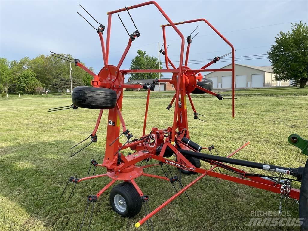Kuhn GF5202THA 犁耙和摊草机