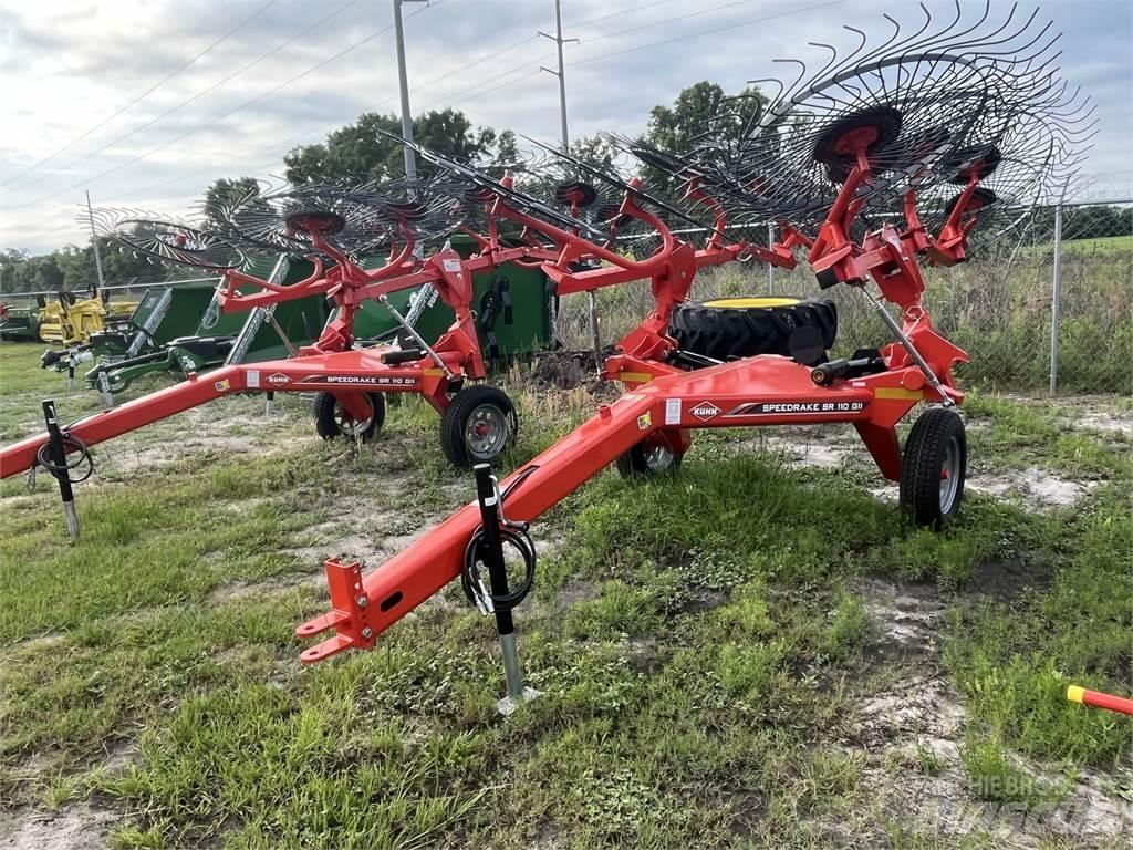 Kuhn SR110 犁耙和摊草机