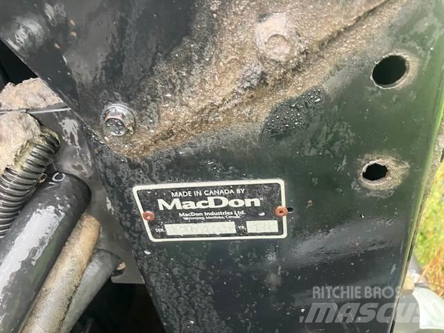 MacDon FD70 联合收割机配件
