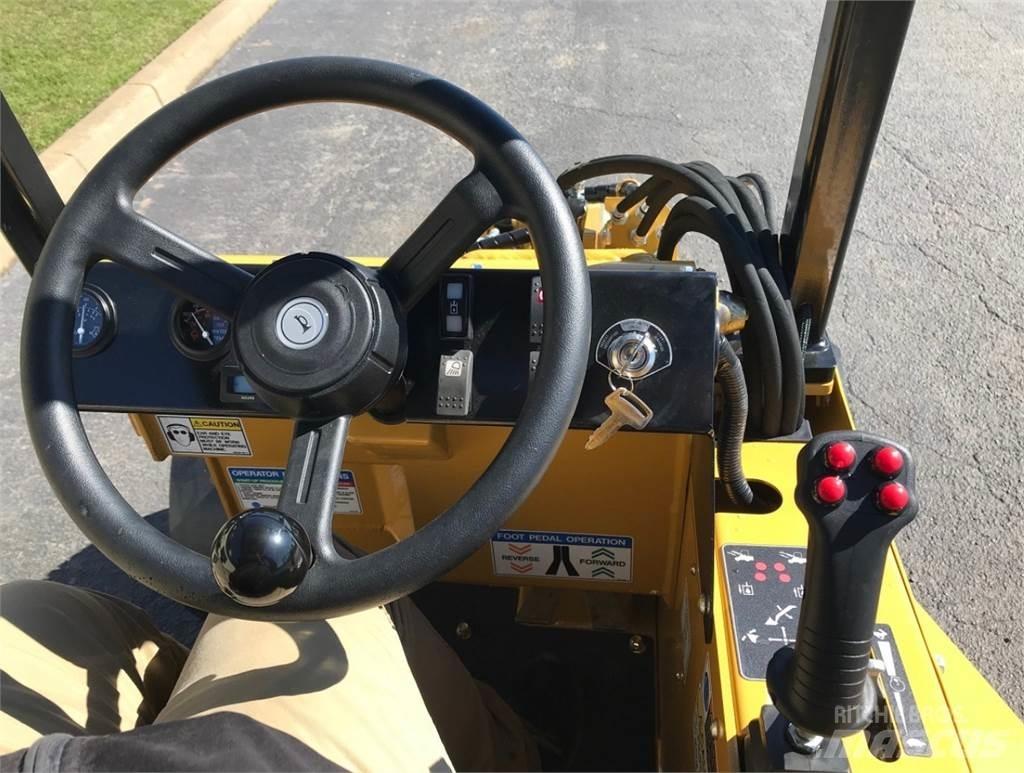 Rayco 1800AWL 小型装载机