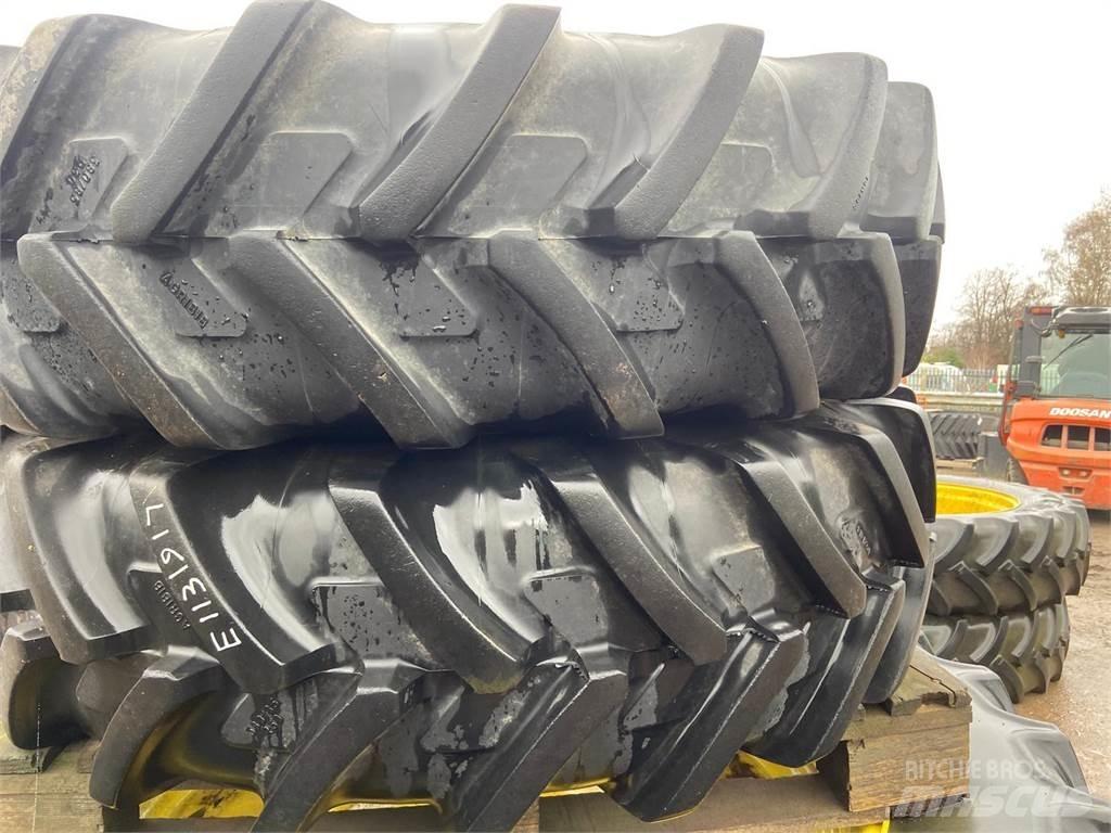  Row Crop Wheels 轮胎、车轮、轮圈
