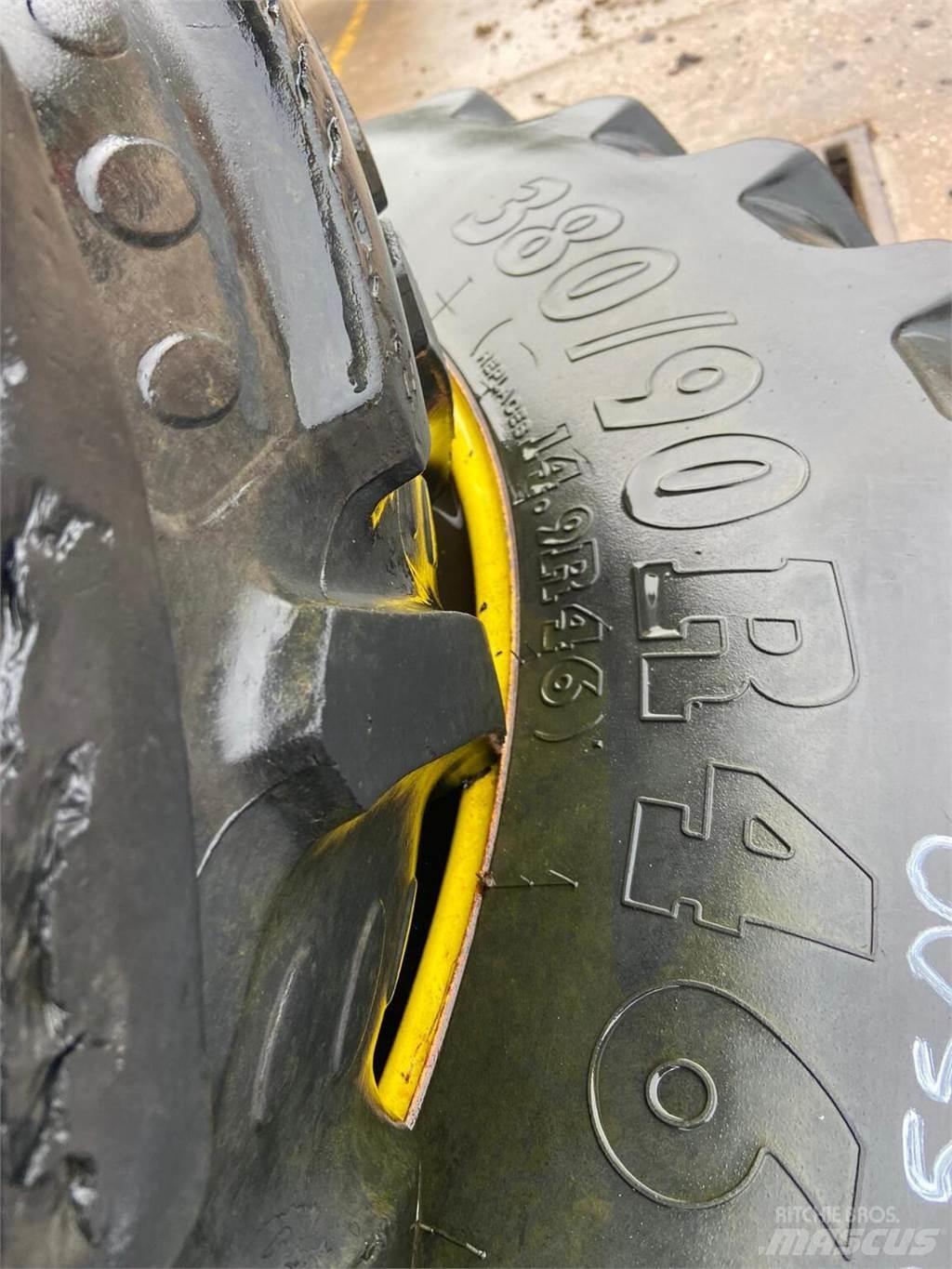  Row Crop Wheels 轮胎、车轮、轮圈
