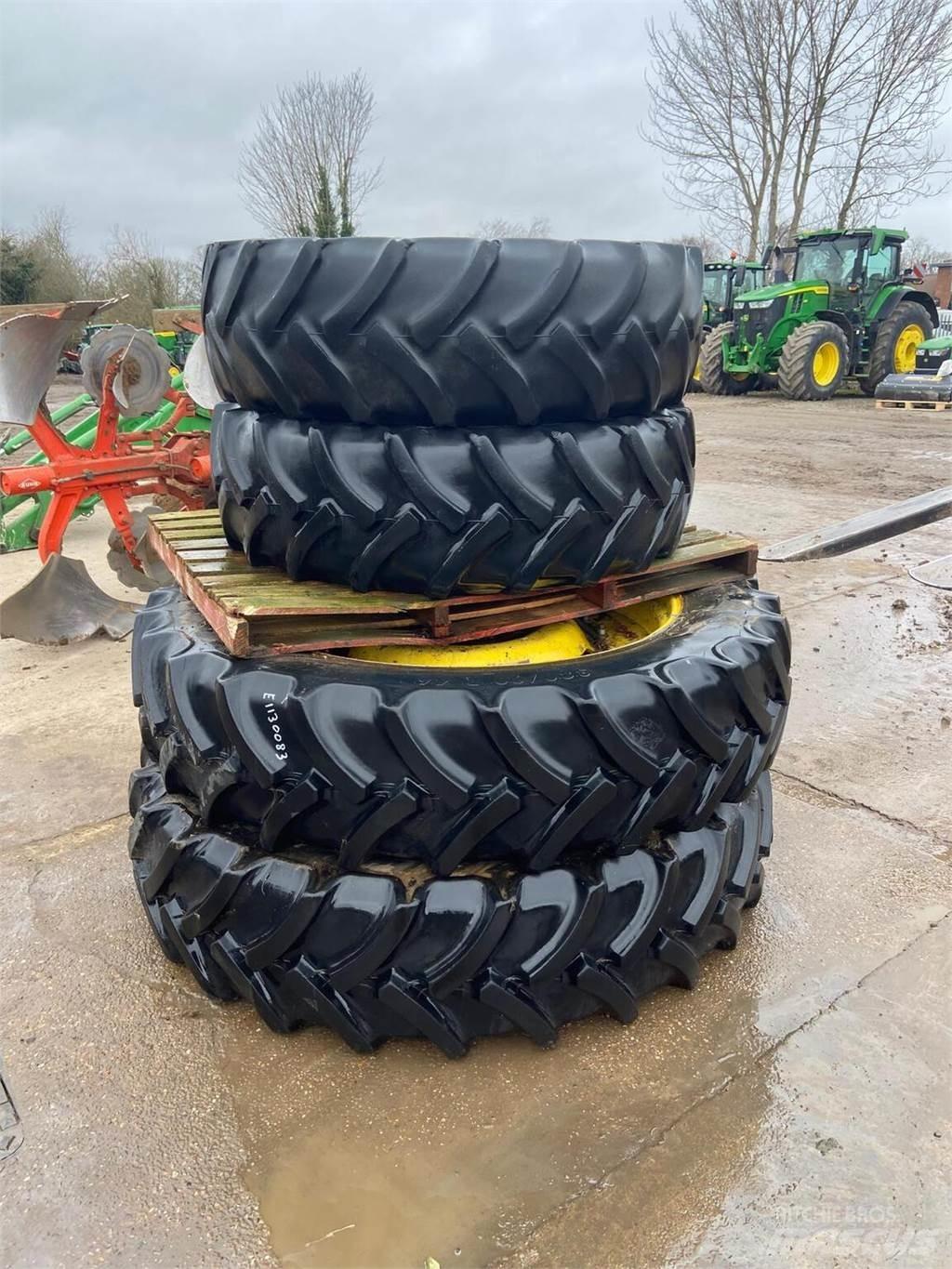  Row Crop Wheels 轮胎、车轮、轮圈