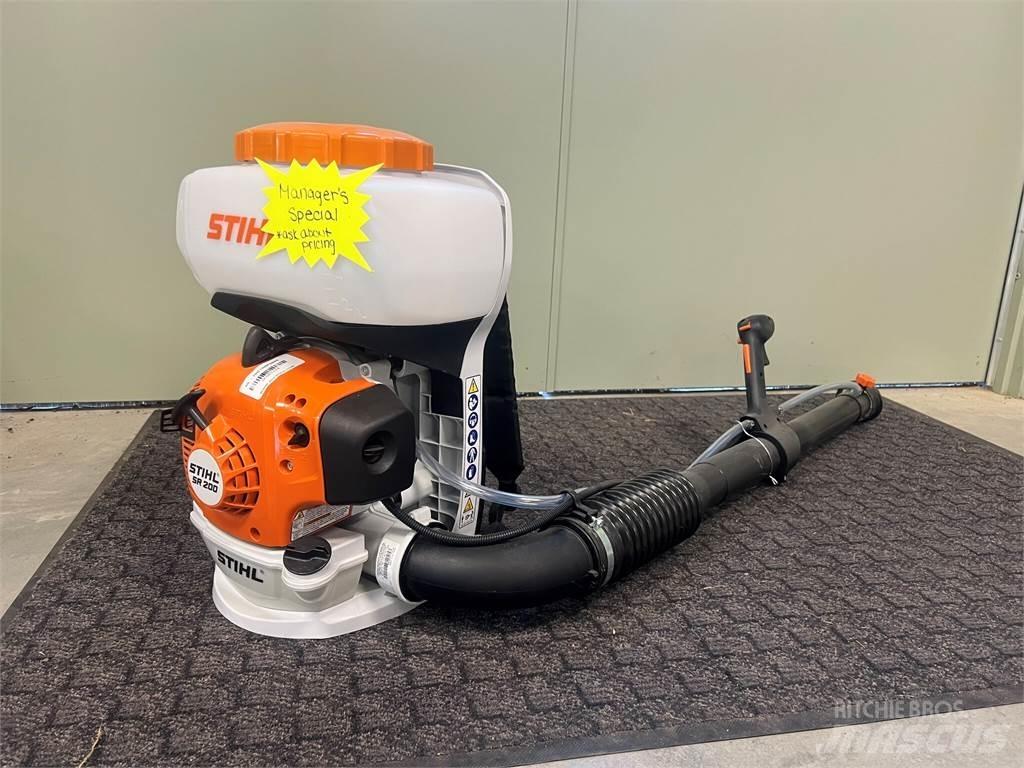 Stihl SR200 高尔夫球车