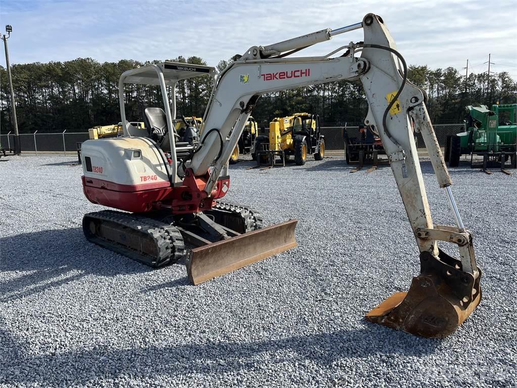 Takeuchi TB240 履带挖掘机