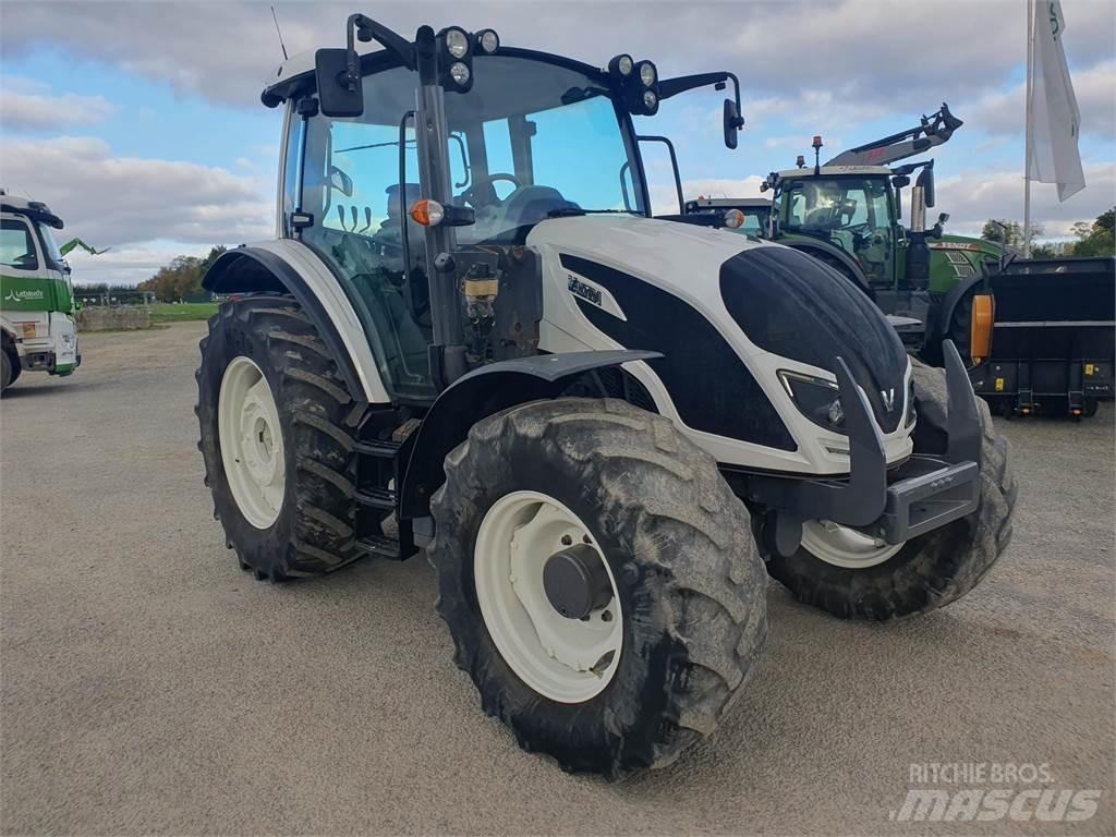 Valtra A104 拖拉机/农用车