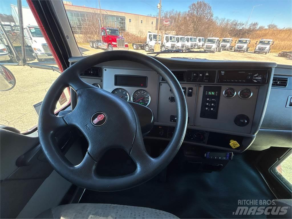 Kenworth T370 厢式货车